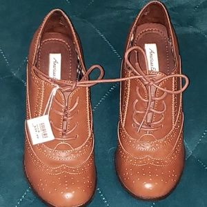 American Eagle oxford lace up booties.